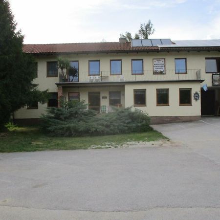 Dorfwirtshaus Rauch Hotel Eschabruck Екстериор снимка