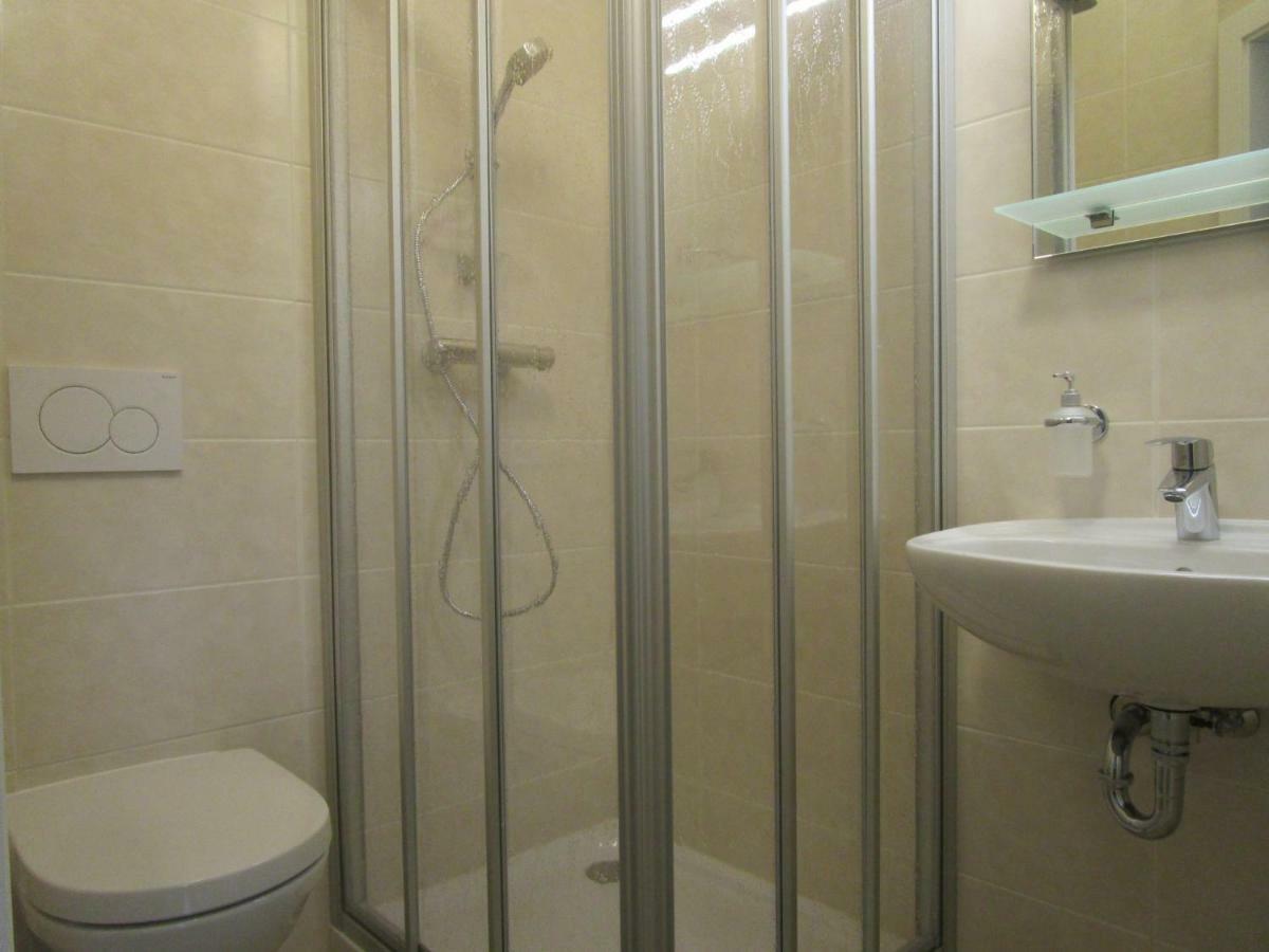 Dorfwirtshaus Rauch Hotel Eschabruck Екстериор снимка