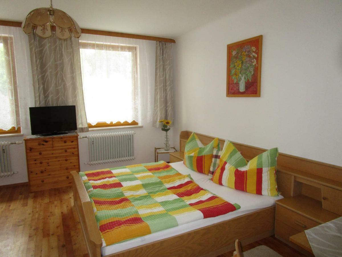 Dorfwirtshaus Rauch Hotel Eschabruck Екстериор снимка