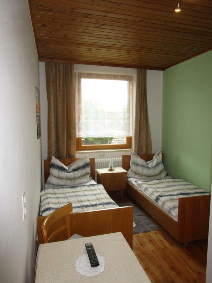 Dorfwirtshaus Rauch Hotel Eschabruck Екстериор снимка