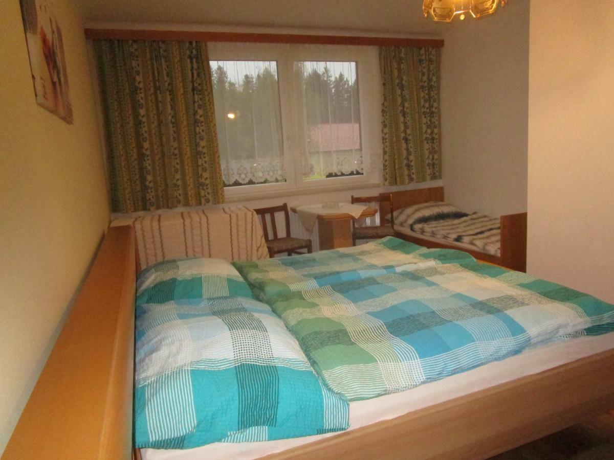 Dorfwirtshaus Rauch Hotel Eschabruck Екстериор снимка