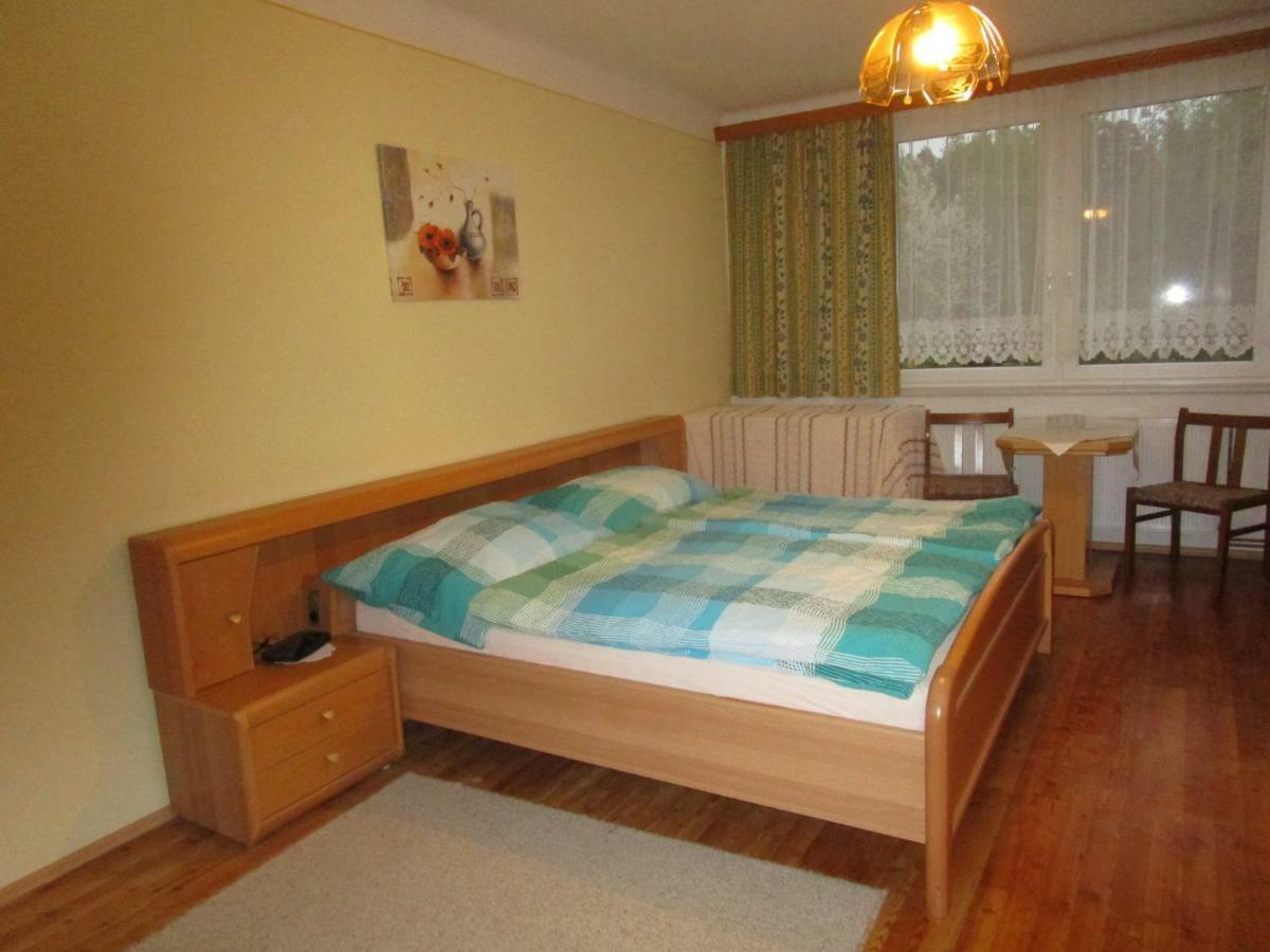 Dorfwirtshaus Rauch Hotel Eschabruck Екстериор снимка