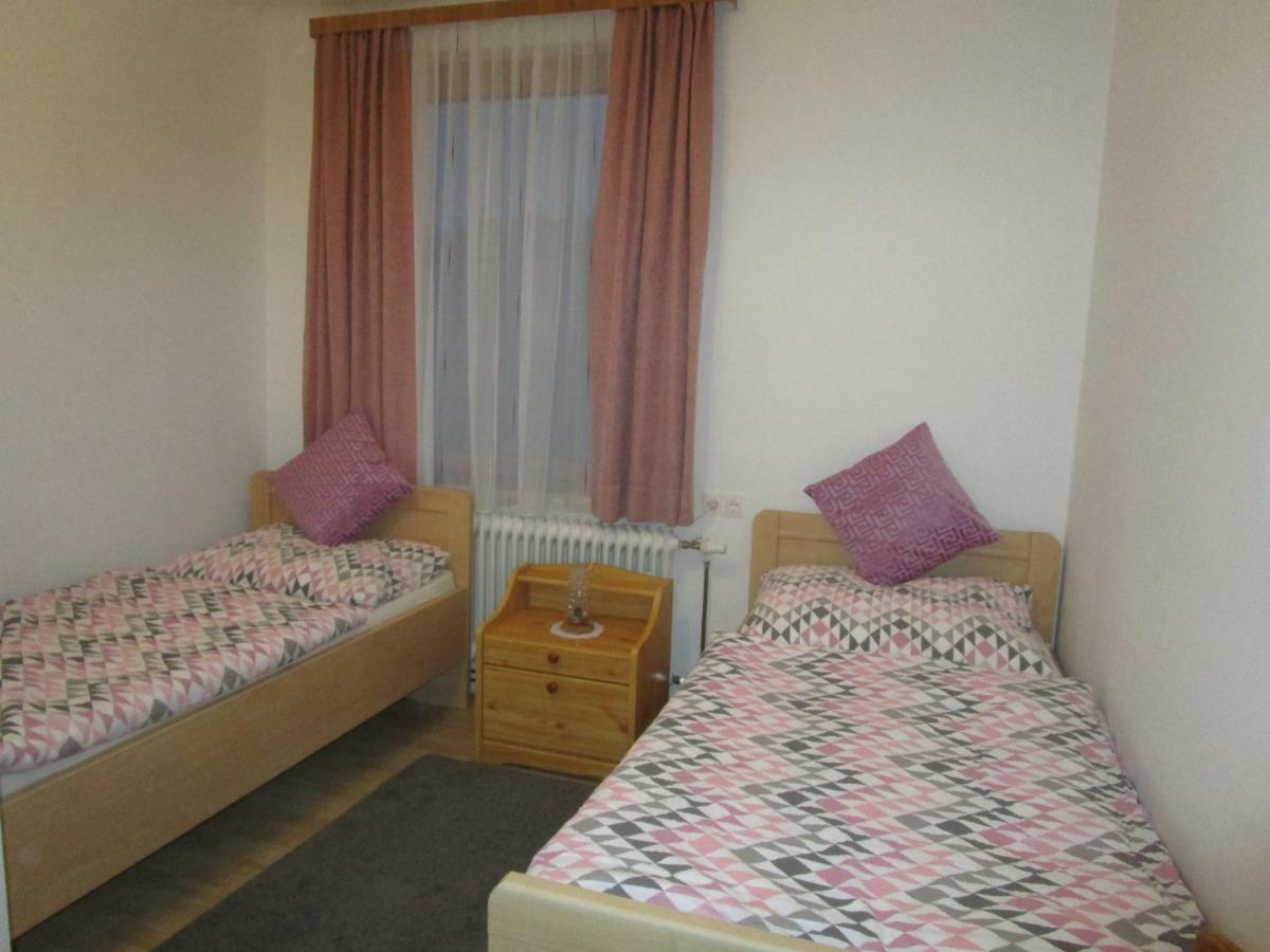 Dorfwirtshaus Rauch Hotel Eschabruck Екстериор снимка